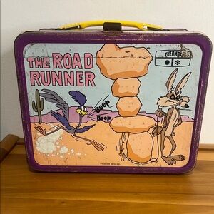 Vintage - The Road Runner - Metal Lunchbox - 1970’s